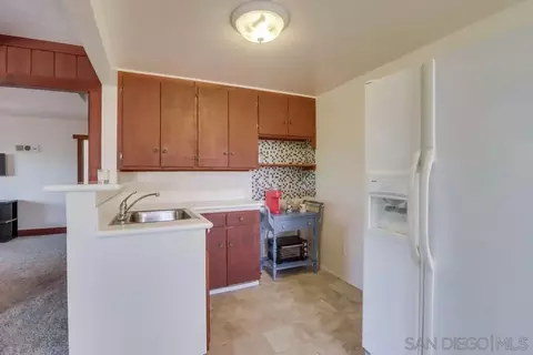 Kitchen - 255 Highline Trl, El Cajon, CA 92021 photo 4 of 5