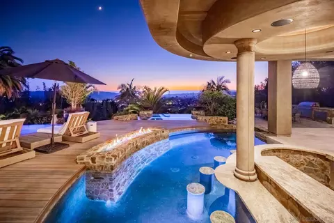 Exterior - 2647 Marmol Ct, Carlsbad, CA 92009 photo 3 of 9