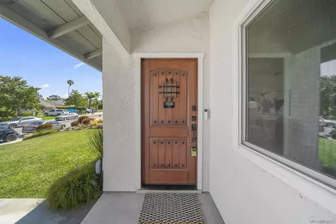 9480 Avenida Acero, Spring Valley, CA 91977 photo 37