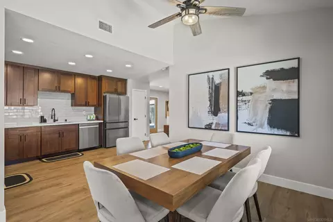 9480 Avenida Acero, Spring Valley, CA 91977 photo 4