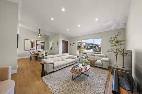 9480 Avenida Acero, Spring Valley, CA 91977