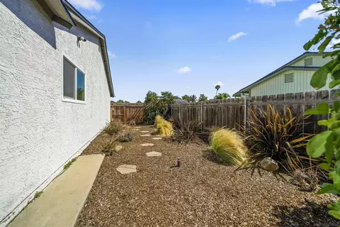 9480 Avenida Acero, Spring Valley, CA 91977 photo 36