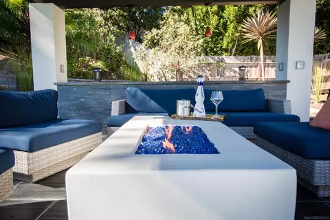 Exterior - 455 Glencrest Dr, Solana Beach, CA 92075 photo 7 of 23
