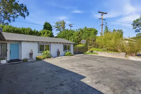 Exterior - 455 Glencrest Dr, Solana Beach, CA 92075 photo 3 of 23