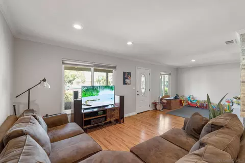 Living - 127 Warner St, Oceanside, CA 92058 photo 1 of 1