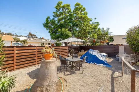 Exterior - 127 Warner St, Oceanside, CA 92058 photo 5 of 10