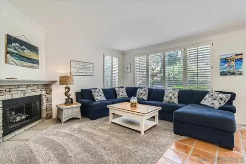 Living - 1382 Sparrow Rd, Carlsbad, CA 92011 photo 2 of 3