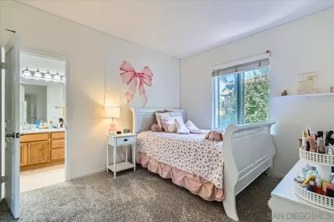 Bedroom - 1382 Sparrow Rd, Carlsbad, CA 92011 photo 2 of 4