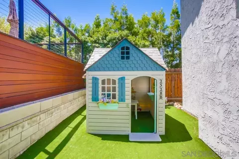 Exterior - 2528 Windmill View Rd, El Cajon, CA 92020 photo 10 of 11