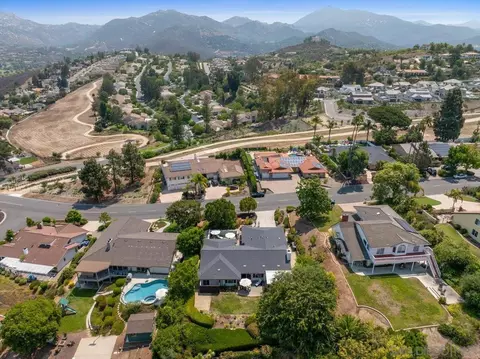 View/Area - 17568 Saint Andrews Dr, Poway, CA 92064 photo 7 of 10