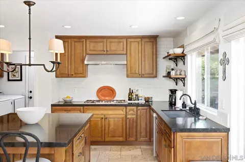 Kitchen - 17568 Saint Andrews Dr, Poway, CA 92064 photo 2 of 4
