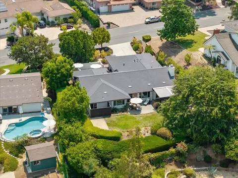 View/Area - 17568 Saint Andrews Dr, Poway, CA 92064 photo 4 of 10