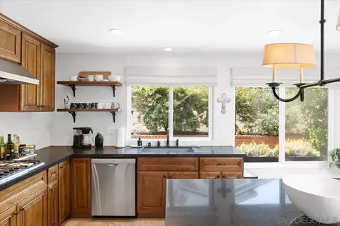Kitchen - 17568 Saint Andrews Dr, Poway, CA 92064 photo 4 of 4