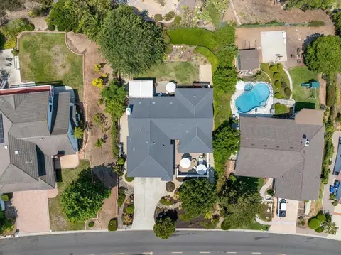 View/Area - 17568 Saint Andrews Dr, Poway, CA 92064 photo 1 of 10