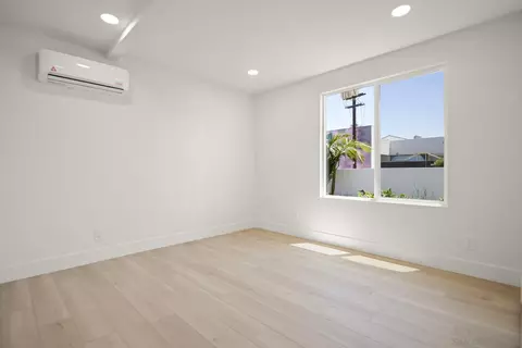 Bedroom - 760 Florence St, Imperial Beach, CA 91932 photo 2 of 3