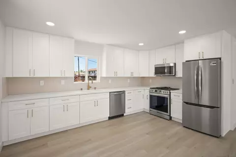 Kitchen - 760 Florence St, Imperial Beach, CA 91932 photo 1 of 1
