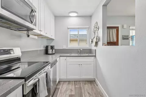 676 Seacoast Dr #E, Imperial Beach, CA 91932 photo 17