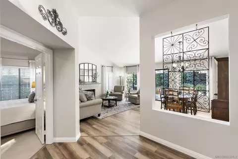1630 Candlelight Gln, Escondido, CA 92029 photo 4