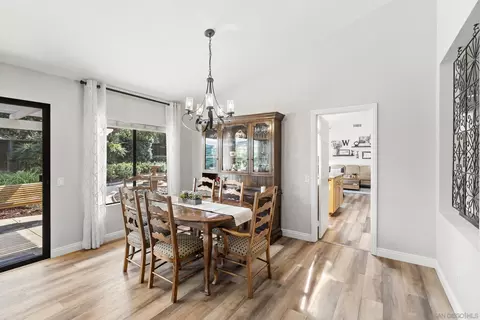 1630 Candlelight Gln, Escondido, CA 92029 photo 9