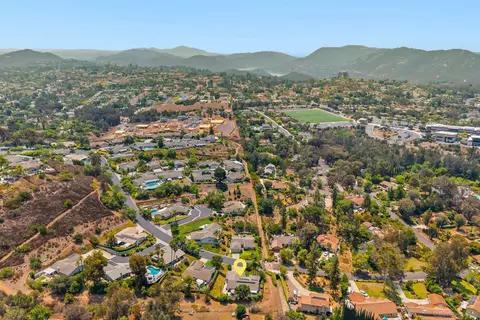 1630 Candlelight Gln, Escondido, CA 92029 photo 52