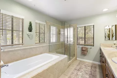 1630 Candlelight Gln, Escondido, CA 92029 photo 41