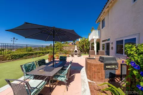 Exterior - 5114 Bella Collina St, Oceanside, CA 92056 photo 9 of 13