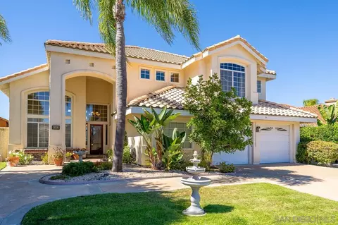 Exterior - 5114 Bella Collina St, Oceanside, CA 92056 photo 2 of 13