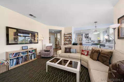 Living - 5114 Bella Collina St, Oceanside, CA 92056 photo 5 of 6