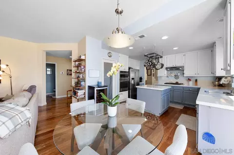Kitchen - 5114 Bella Collina St, Oceanside, CA 92056 photo 1 of 5