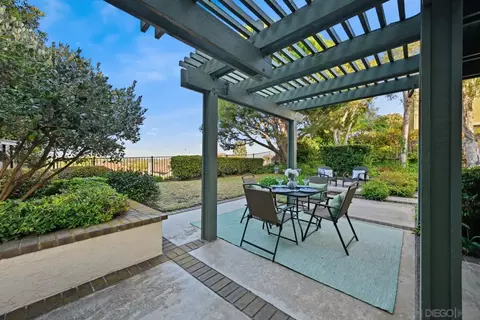 273 Via Palacio, Encinitas, CA 92024 photo 2