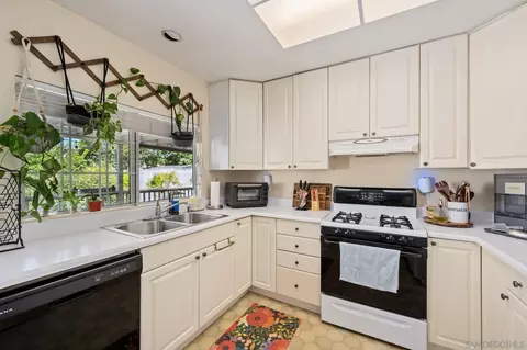 Kitchen - 4848 Cypress St, La Mesa, CA 91942 photo 1 of 2