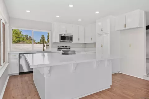 Kitchen - 1355 Valencia Loop, Chula Vista, CA 91910 photo 3 of 5