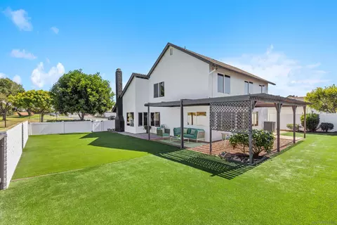 Exterior - 1355 Valencia Loop, Chula Vista, CA 91910 photo 4 of 13