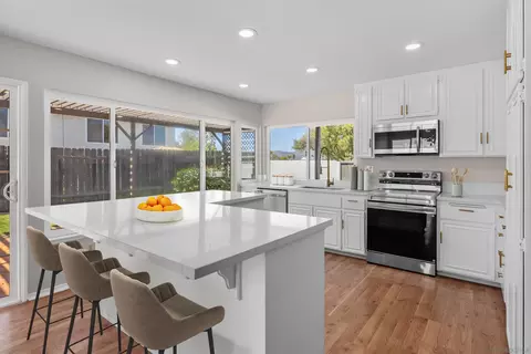Kitchen - 1355 Valencia Loop, Chula Vista, CA 91910 photo 1 of 5