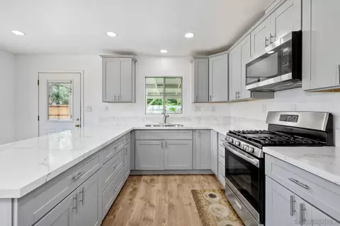 735 Belvia Ln, Chula Vista, CA 91911 photo 4
