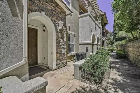 10 Via Montisi, Santee, CA 92071