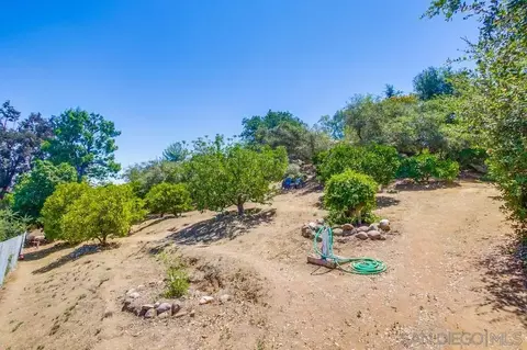 Exterior - 940 Mountain View Rd, El Cajon, CA 92021 photo 26 of 29
