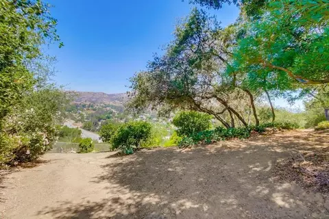 Exterior - 940 Mountain View Rd, El Cajon, CA 92021 photo 21 of 29