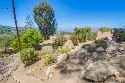 Exterior - 940 Mountain View Rd, El Cajon, CA 92021 photo 19 of 29