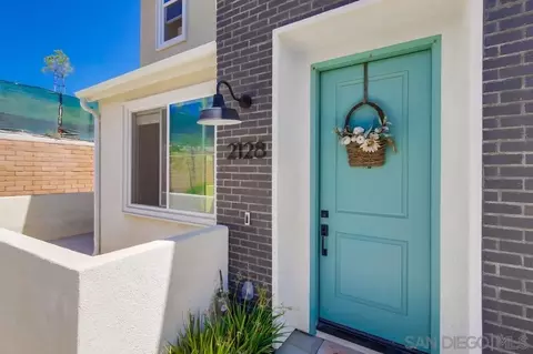 2128 Bluestone Cir, Chula Vista, CA 91913 photo 2