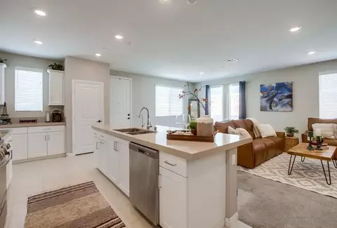 2128 Bluestone Cir, Chula Vista, CA 91913 photo 11