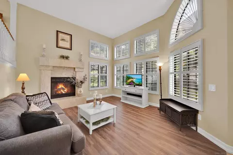 9327 Lake Murray Blvd #E, San Diego, CA 92119