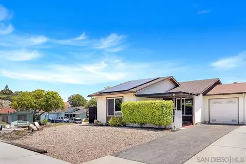1412 Rolling Hills Dr, Oceanside, CA 92056