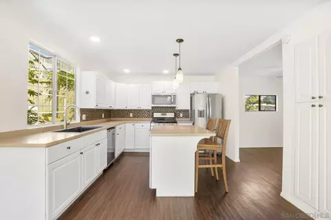 Kitchen - 8545 Gardena Rd, Lakeside, CA 92040 photo 2 of 3