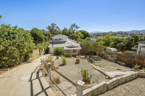 Exterior - 8545 Gardena Rd, Lakeside, CA 92040 photo 11 of 16