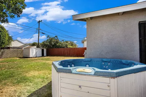 Exterior - 634 Spruce Ave, Imperial Beach, CA 91932 photo 5 of 10