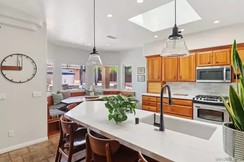 Kitchen - 16112 Arena Dr, Ramona, CA 92065 photo 2 of 7