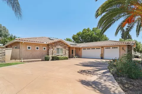 16112 Arena Dr, Ramona, CA 92065