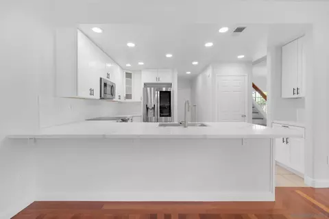 3007 Glenbrook St, Carlsbad, CA 92010 photo 13