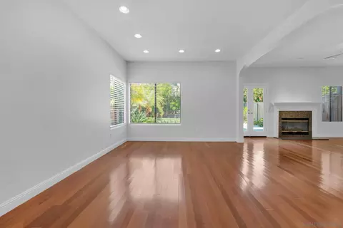 3007 Glenbrook St, Carlsbad, CA 92010 photo 7